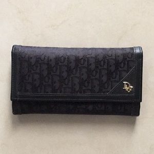 Dior wallet